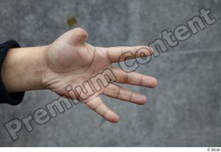 C0021 Man hand reference 0003